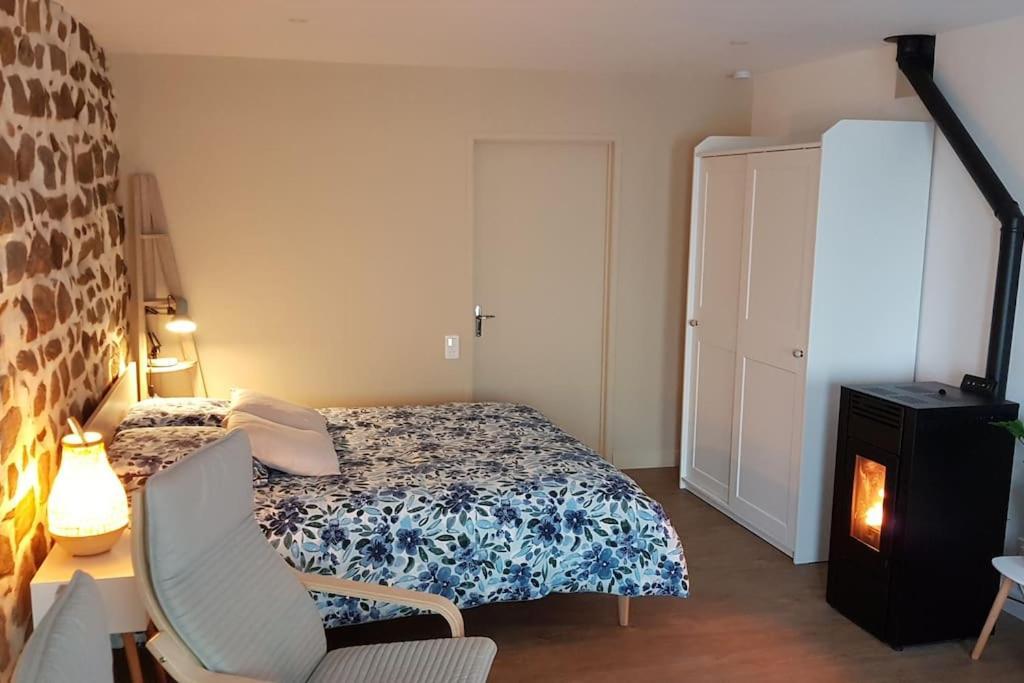 Chaleureux 5 Mns Chaine Des Puys Apartment *