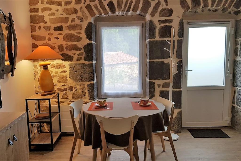 Chaleureux 5 Mns Chaine Des Puys Apartment Saint-Genes-Champanelle